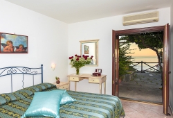 il-gabbiano-hotel-apartment-positano